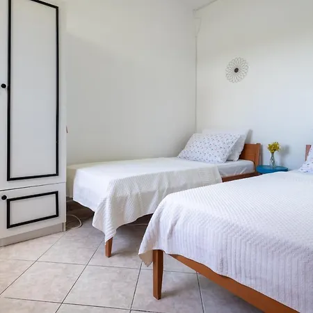 Apartments Tomic