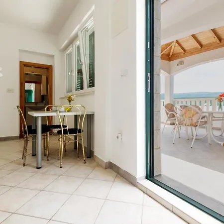 Apartments Tomic *